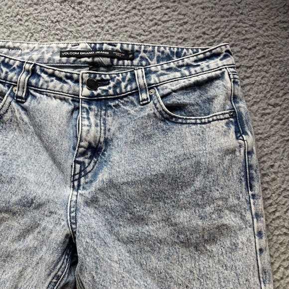 Volcom Jeans Womens Size 27 Blue Acid Wash Straight Leg Ankle Zip - Picture 5 of 12